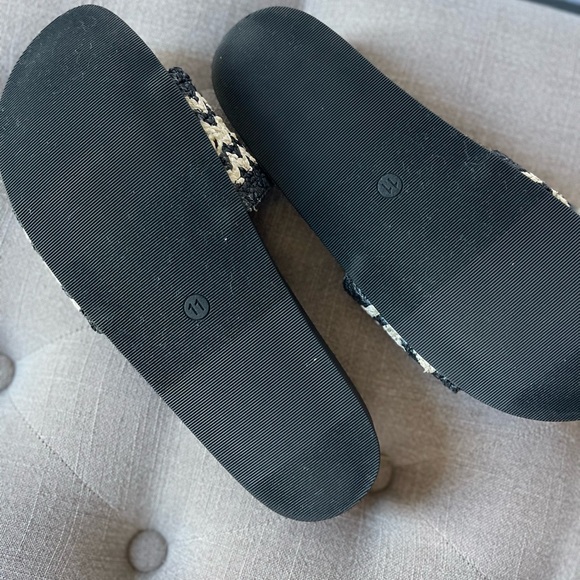 Comfy Slides - Picture 2 of 2